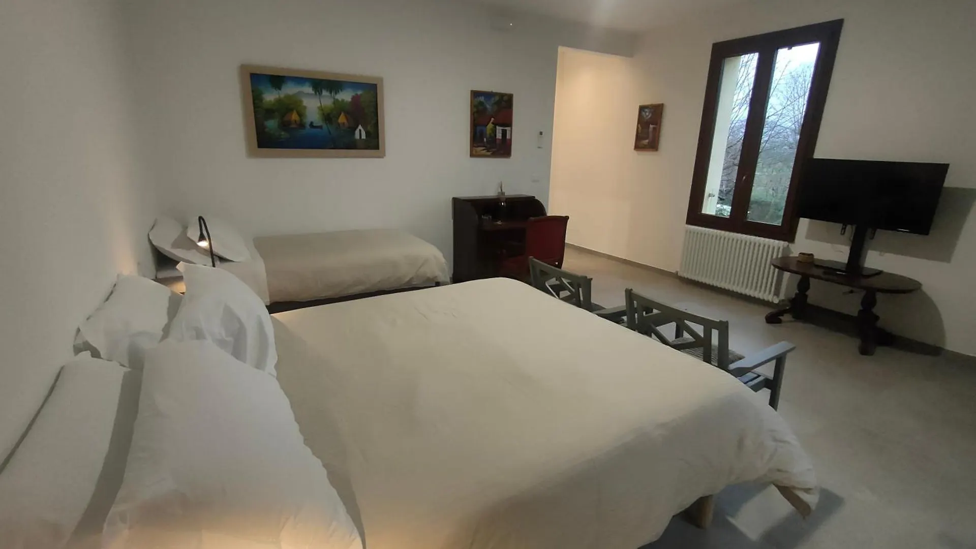La Torre Di Longara Bed & Breakfast Calderara di Reno Italy